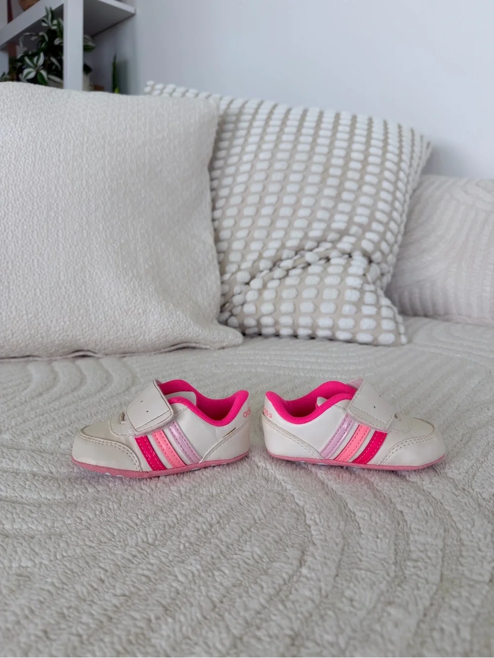 ADIDAS White Sneakers with Pink & Light Pink Stripes- BABY- size 3/6 M